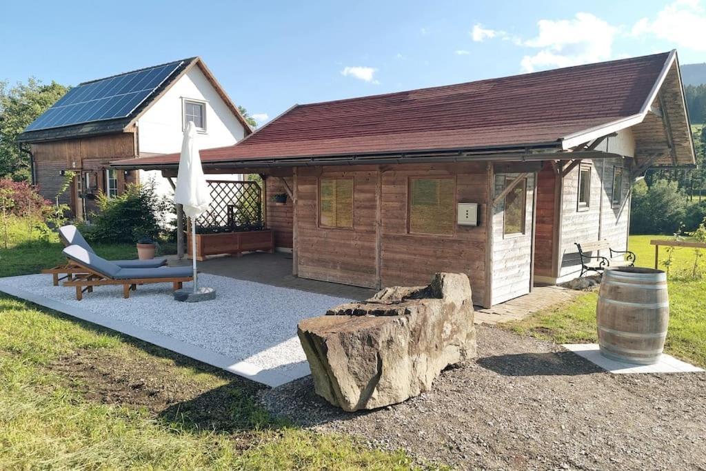 Ferienhaeuschen In Mariahof Apartamento Exterior foto